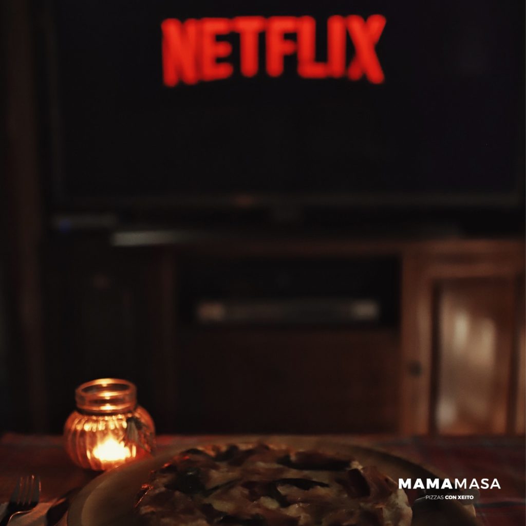 Noche de relax con cine y pizza
